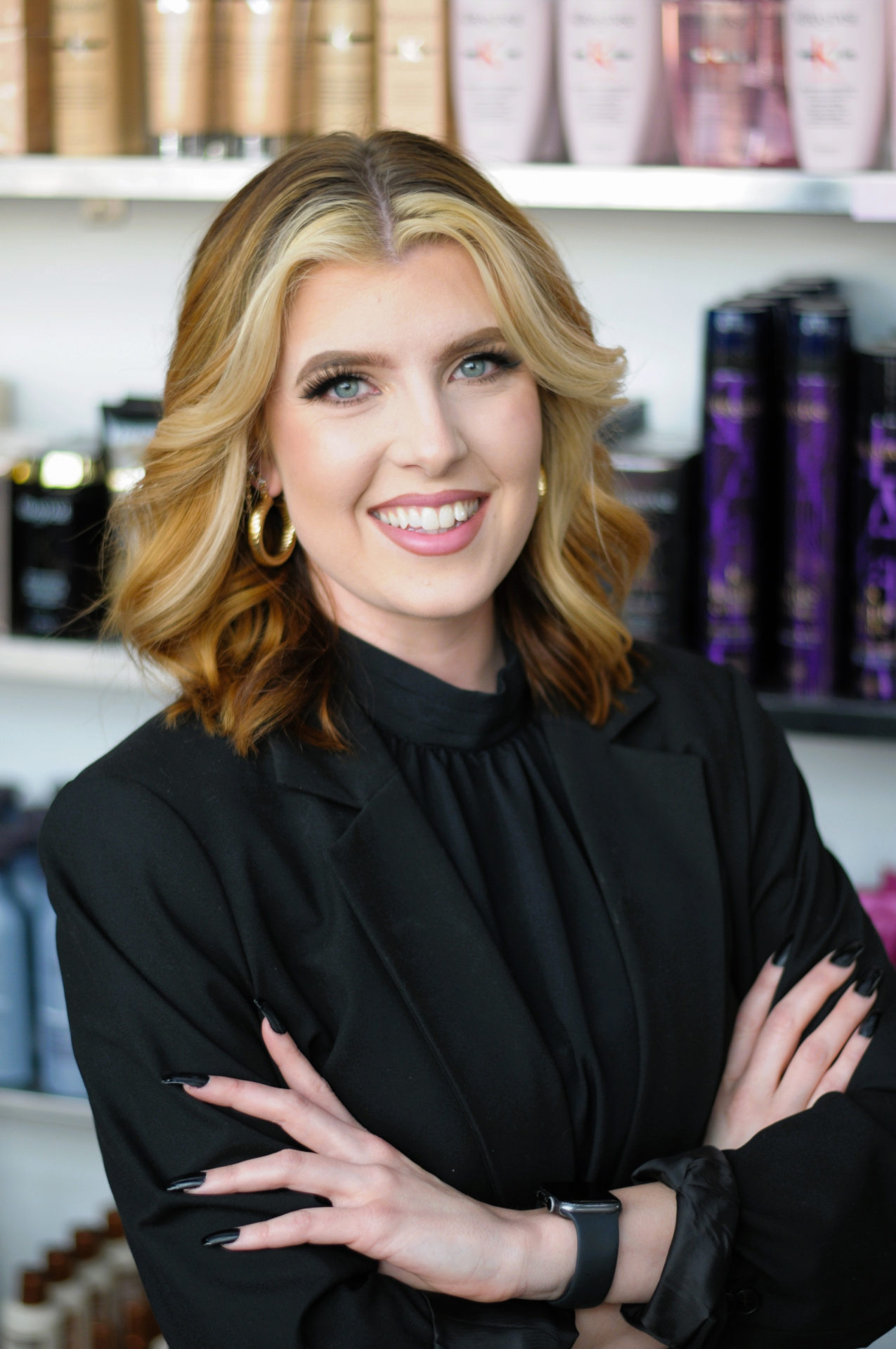 headshot of Cassidy Barnes - Stylist