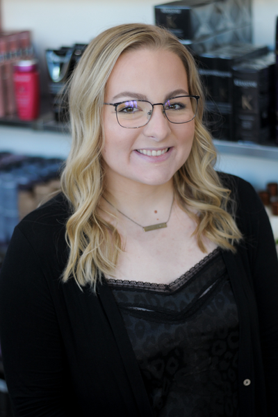 headshot of Kayla Bryan - Stylist