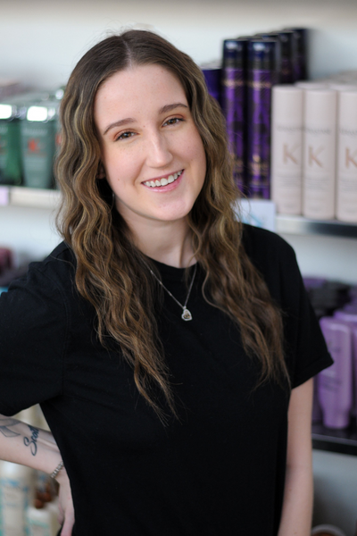 headshot of Allexis Bloodworth - Salon Assistant