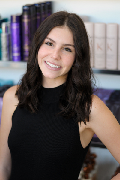 headshot of Kenlea Hubbard - Salon Assistant