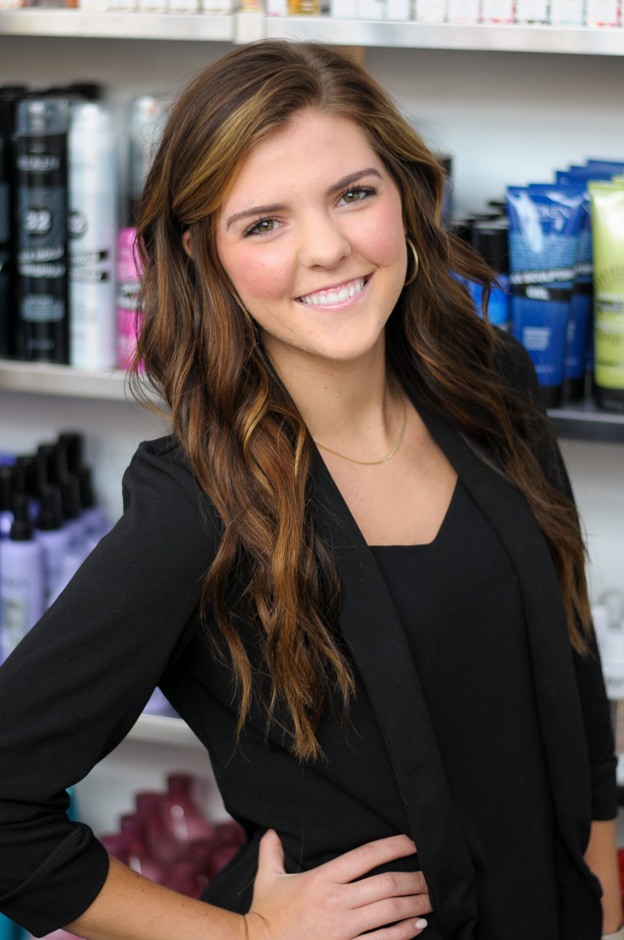 headshot of Brianna Wray - Stylist