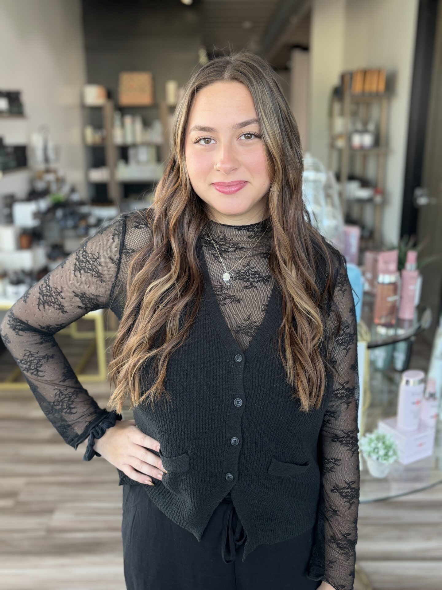 headshot of Lily Williams - Associate Stylist