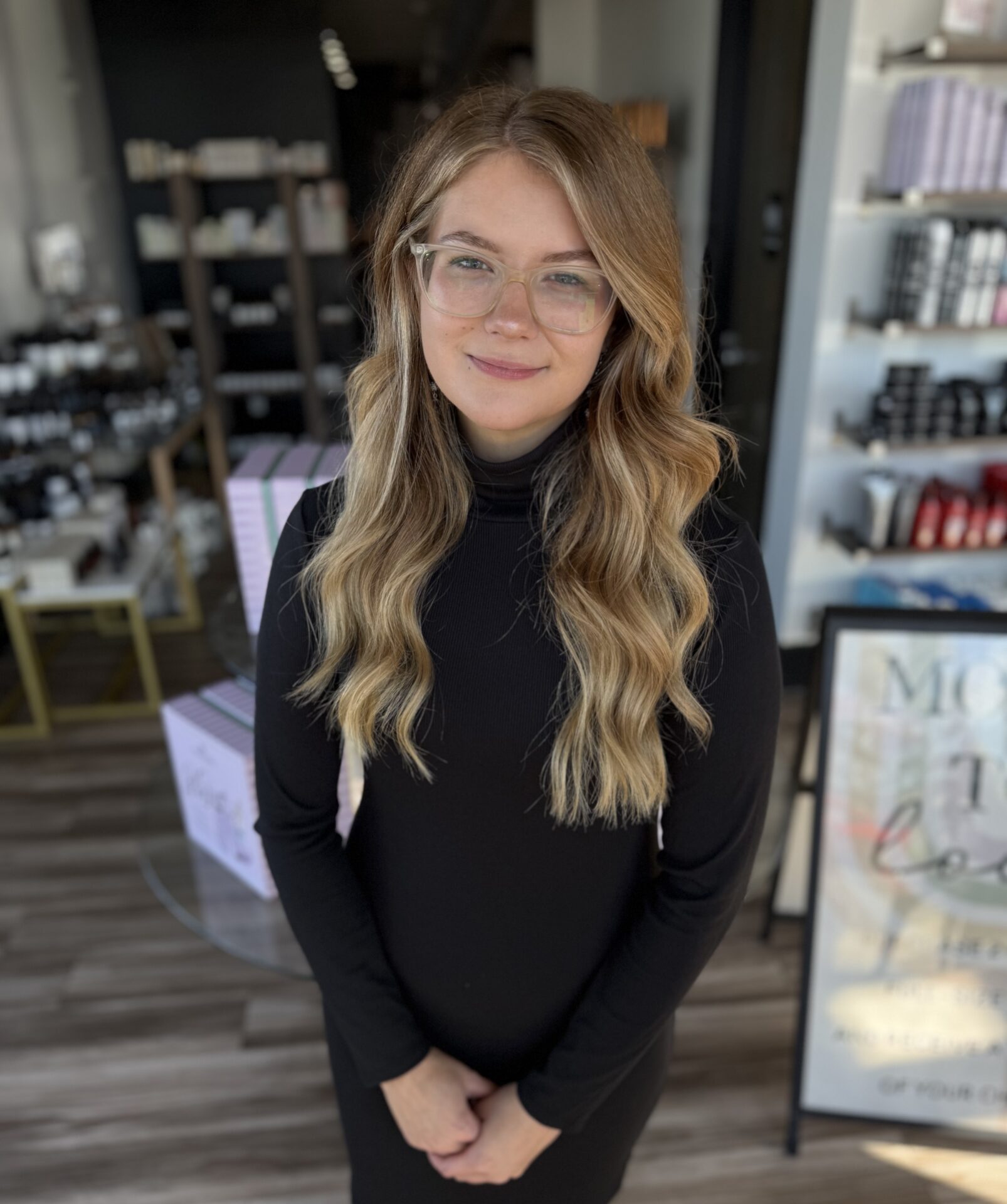 headshot of Katelyn Churchwell - Associate Stylist