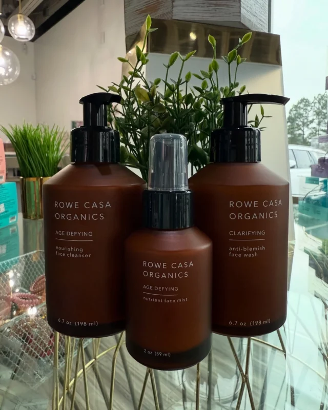 Face the day with confidence.
Age-defy. Clarify. Glow naturally.

B. Monroe Salon • Middle Georgia Salon • Headspa 

#bmonroesalon #middlegeorgiasalon #headspa #rowecasaorganics #cleanbeauty