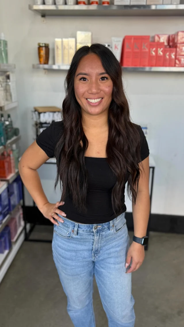 Congratulations Mya!! 

Mya is our newest level 2 stylist, join us in celebrating her hard work! We are so proud of you, you worked so hard and are so deserving of this. We can't wait to see what this new chapter brings! 

@hairbymyapham // #bmonroebymya 

B. Monroe Salon • Middle Georgia Salon • Headspa

#bmonroesalon #middlegeorgia #headspa