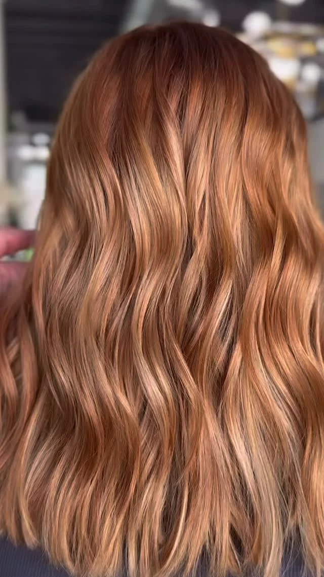 Your dream fall look 🤝 our chair

@andrewbrownhair // #bmonroebyandrew

B. Monroe Salon • Middle Georgia Salon • Headspa 

#bmonroesalon #middlegeorgiasalon #headspa