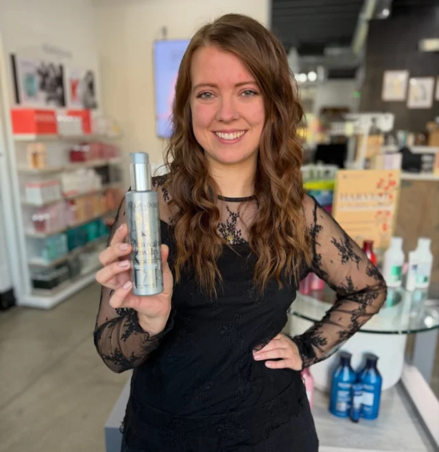 ✨ Fav Friday ✨

This week’s pick: Kérastase L’Incroyable Blowdry 💕
Our stylists can’t get enough of this transformative lotion—it gives flexible, long-lasting style memory, tames frizz, and protects against heat. Perfect for sleek styles or bouncy curls that last!

🤍 Have you tried L’Incroyable Blowdry yet? What’s your go-to heat styling product?

B. Monroe Salon • Middle Georgia Salon • Headspa

#bmonroesalon #middlegeorgiasalon #headspa