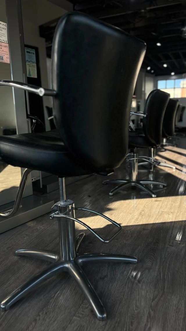 Middle Georgia, we’re SO thankful for you 🤍🤍🤍
From our fam to yours—Happy Thanksgiving 🤎🍂🦃
xoxo, B. Monroe 🖤

#BMonroeSalon