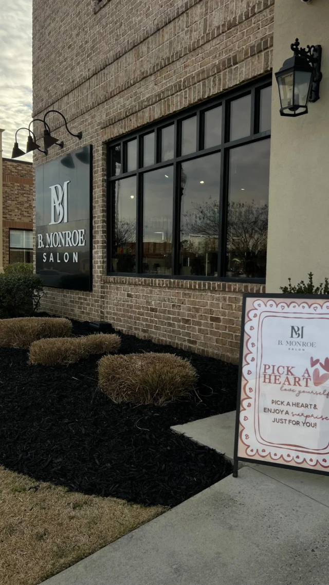 Gift cards available for purchase on our website, or in-store— at either of our locations! 💌
>> Appointments available for the perfect Valentine’s gift ❣️
❤️🤍🩷❤️🤍🩷❤️🤍🩷

#BMonroeSalon #HeadSpa #GeorgiaHeadSpa 

Macon Georgia • Georgia Spa • Warner Robins Georgia • Head Spa